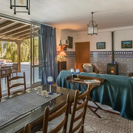 Hacienda Tres Ninas 3* Puebla del Río