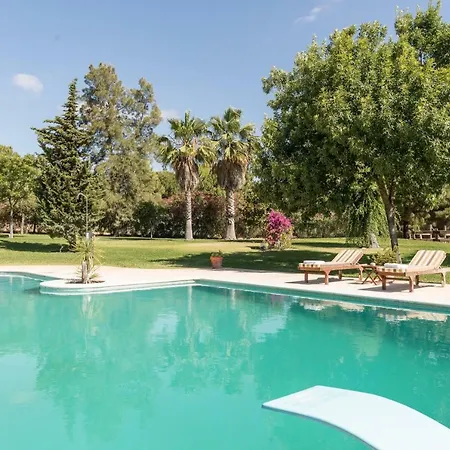 Oda ve Kahvaltı Hacienda Tres Ninas 3*
