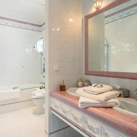 לינה וארוחת בוקר Hacienda Tres Ninas Puebla del Río